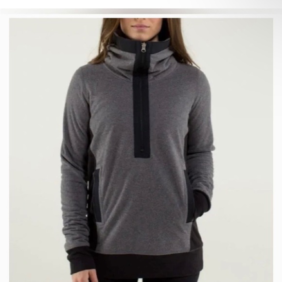 Lululemon Post Chaturanga Pullover Black /
Ambient Grey Pockets Thumbholes - Picture 2 of 5